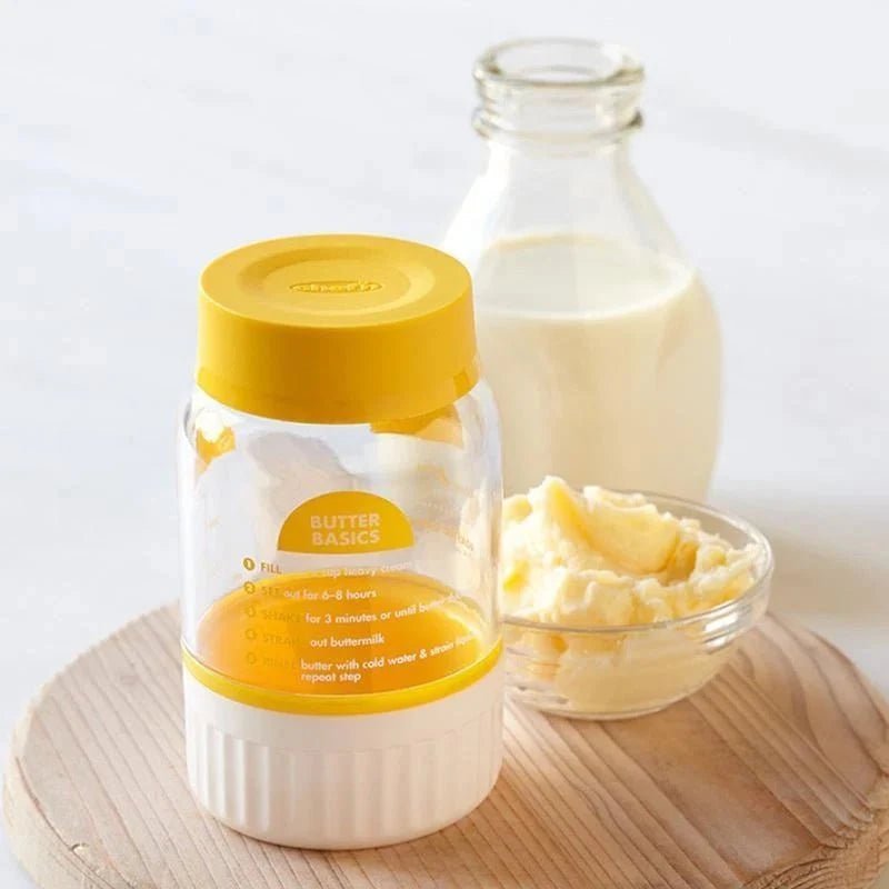 CompactHandheldButterMakingContainerWithRamekin_1