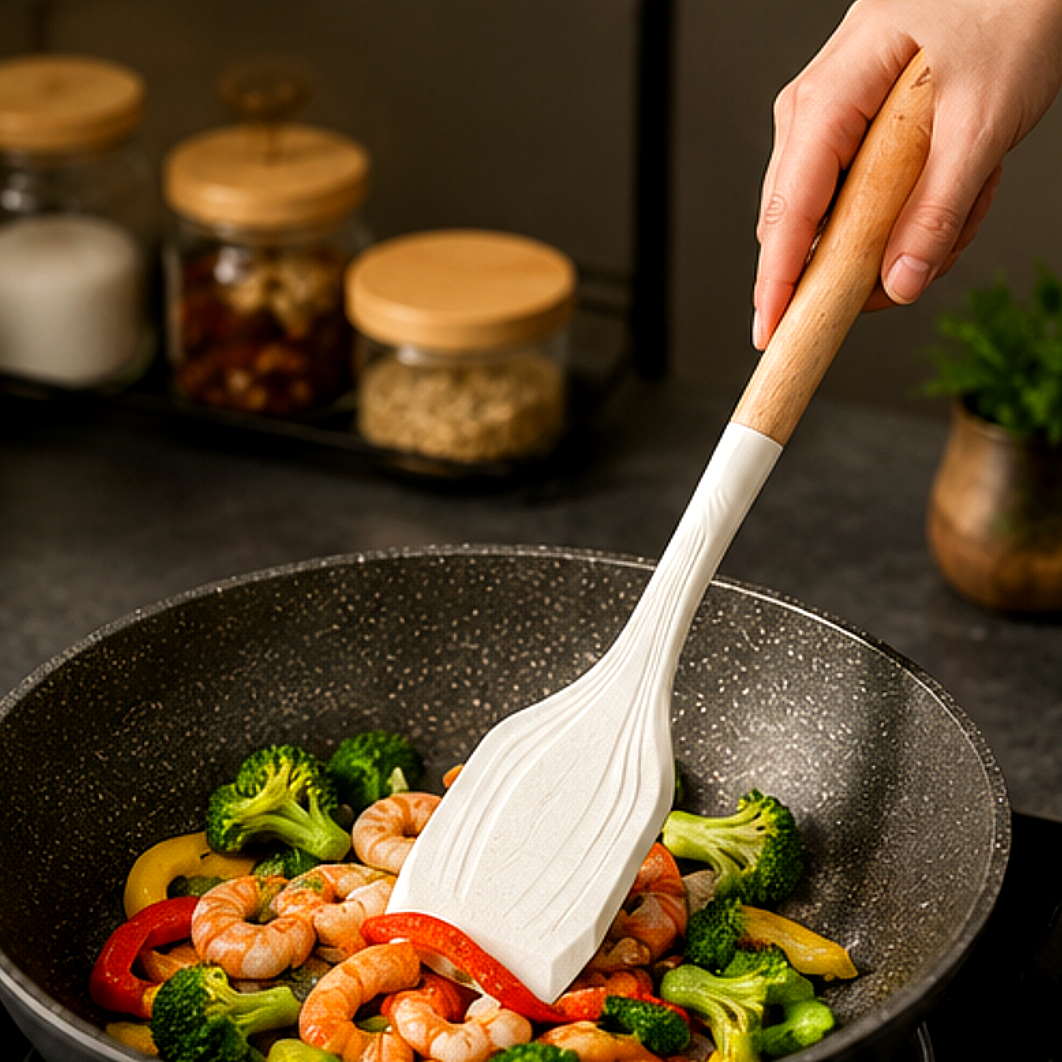 Non-StickSiliconeSpatulaWithBeechWoodHandle_2