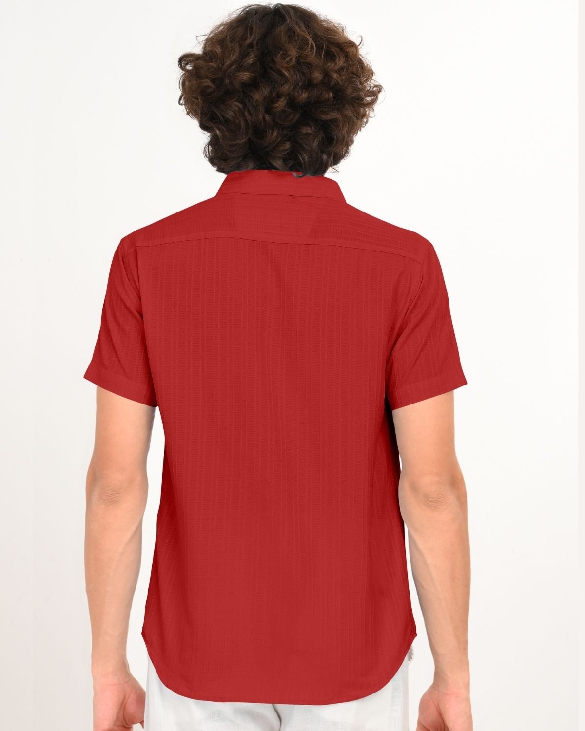 Back_view_of_Ruby_Red_Textured_Shirt_for_Men