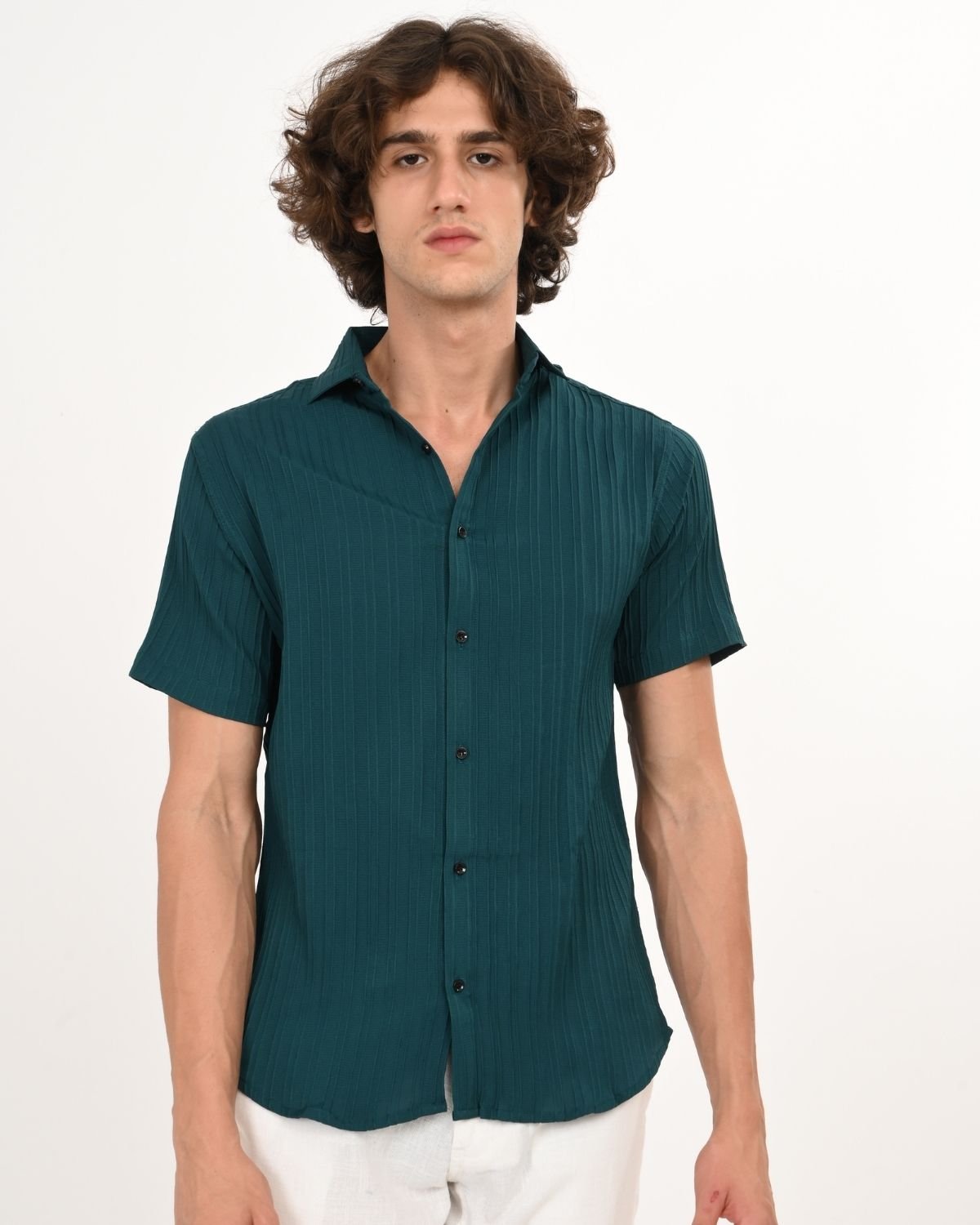 Front_view_of_teal_green_textured_button-down_short-sleeve_shirt