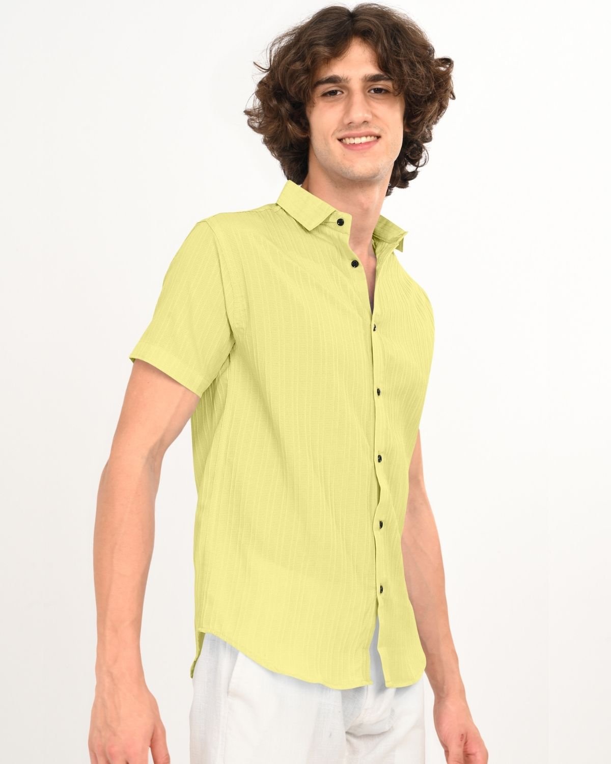 Lime_green_shirt_with_black_buttons_collar