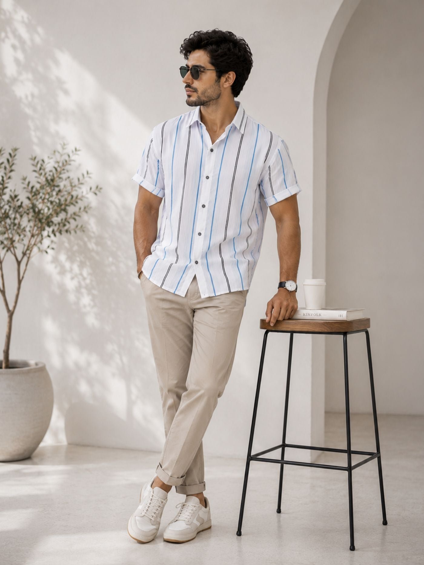 Men_s_classic_casual_half_sleeve_shirt_with_vertical_stripes