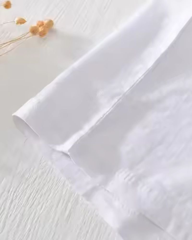 close-up_fabric_texture_and_stitching
